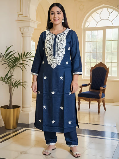 Women Floral Embroidered Regular Thread Work Kurta With Trouser