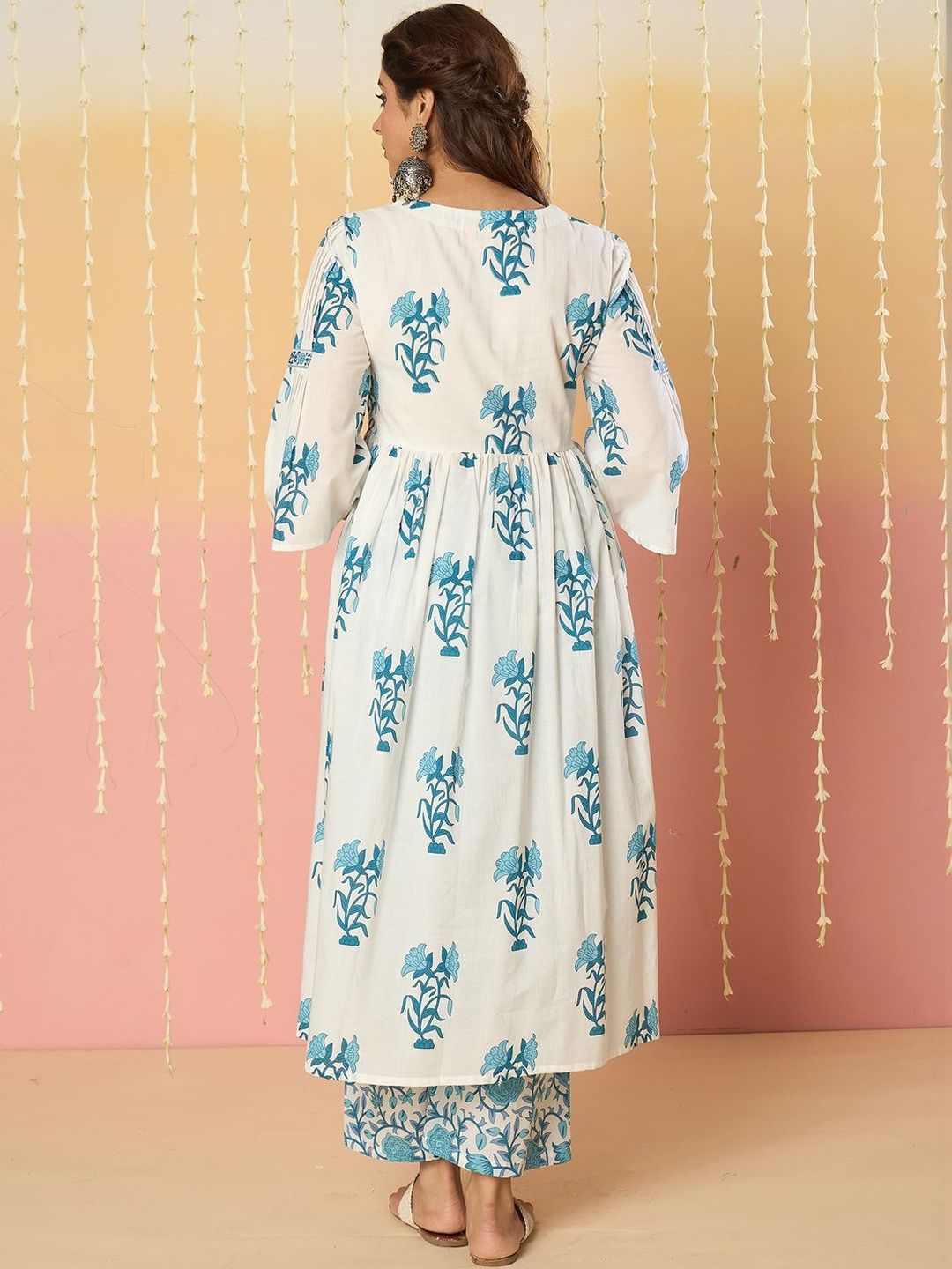 Women Floral Printed Regular Pure Cotton Kurta with Palazzos