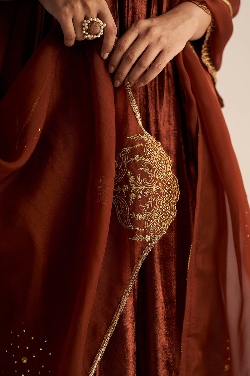 Dupatta front view Sequoia Brown Velvet Festive Kurta Set