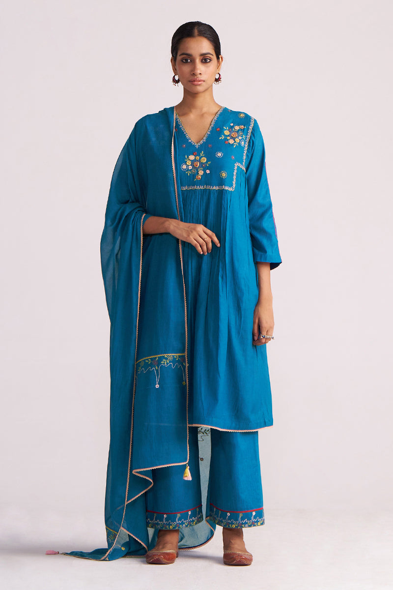 Dhiyona GF Women's Celestial Blue Embroidered Kurta Set