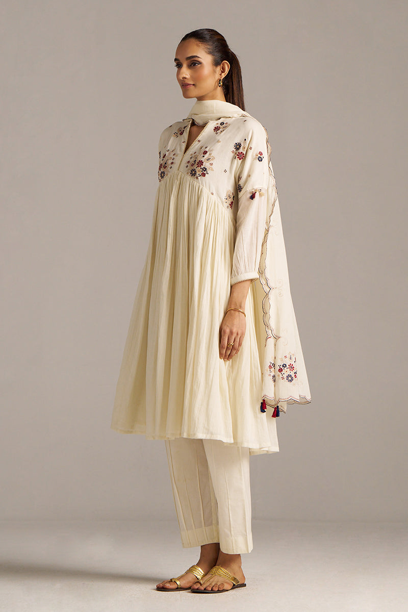 Dhiyona GF Women's Ivory Mul-Cotton Festive Kurta Set
