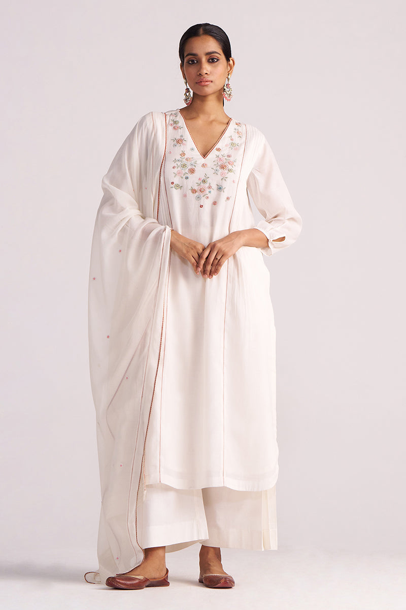 Dhiyona GF Women's Ivory Embroidered Kurta Set