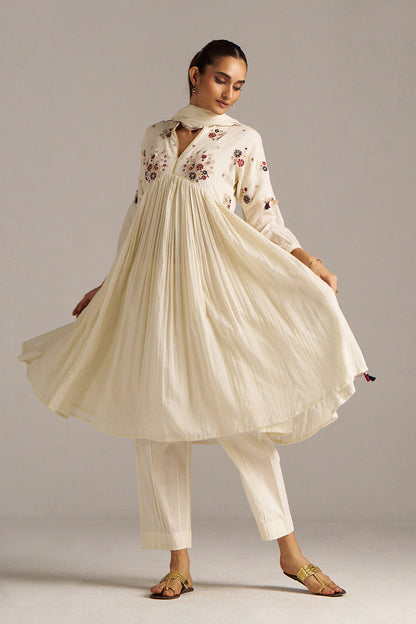 Dhiyona GF Women's Ivory Mul-Cotton Festive Kurta Set