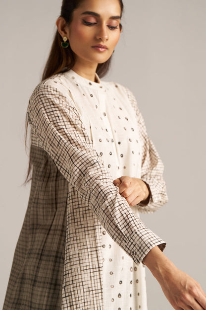 Dhiyona GF Women's Off White and Black Print Linen Co-ord Set