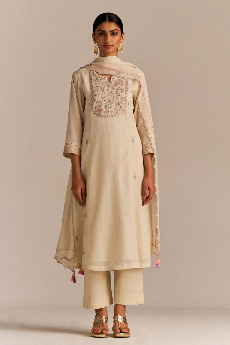 Dhiyona GF Women's Buttercream Embroidered Kurta Set