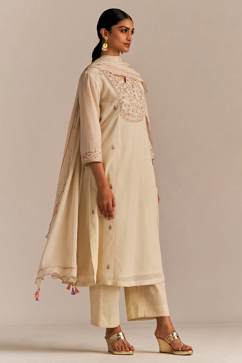 Dhiyona GF Women's Buttercream Embroidered Kurta Set