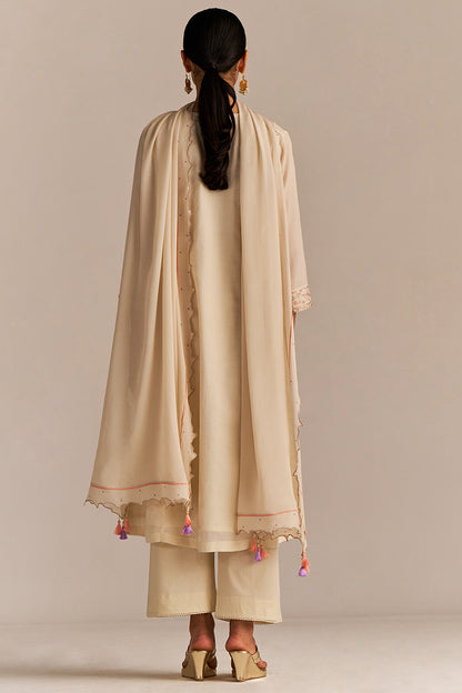 Dhiyona GF Women's Buttercream Embroidered Kurta Set