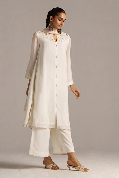 Dhiyona GF Women's Cloud White Bemberg Silk Kurta Set