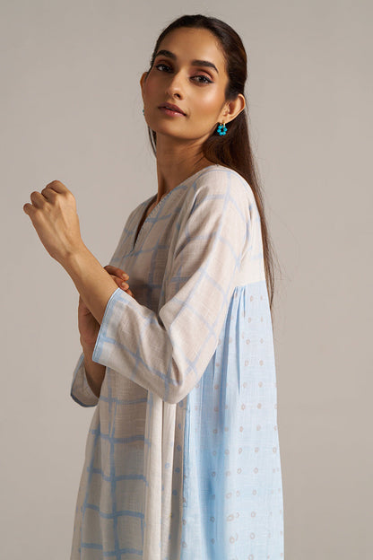 Dhiyona GF Women's Baby Blue and Off-White Check Print Linen Co-ord Set