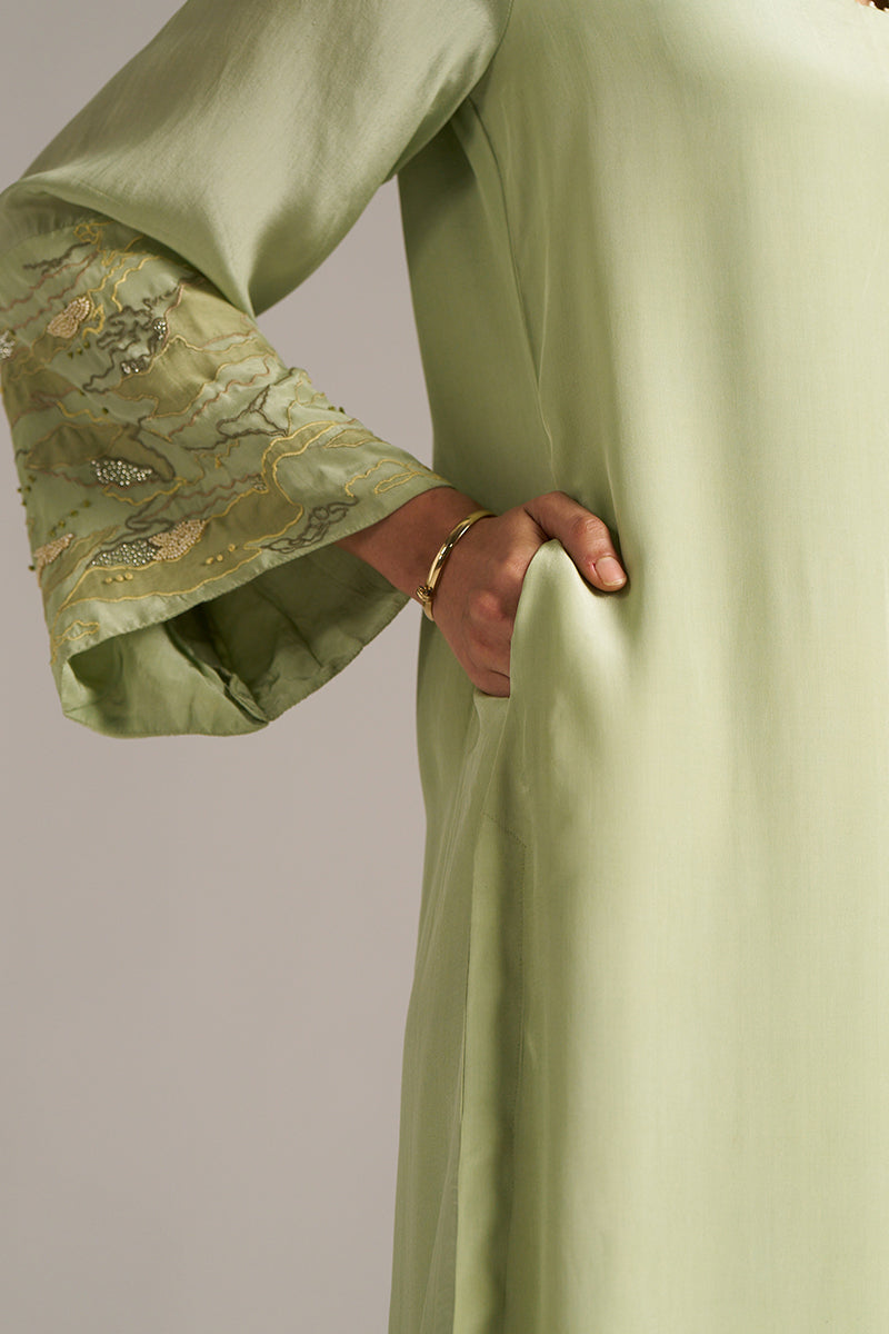 Dhiyona GF Women's Celadon Green And Beige Crepe Silk Co-ord Set