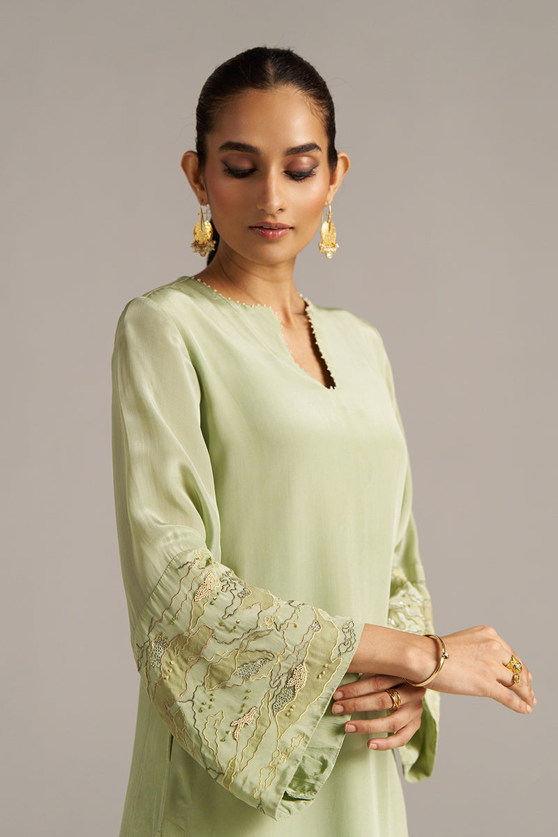 Dhiyona GF Women's Celadon Green And Beige Crepe Silk Co-ord Set