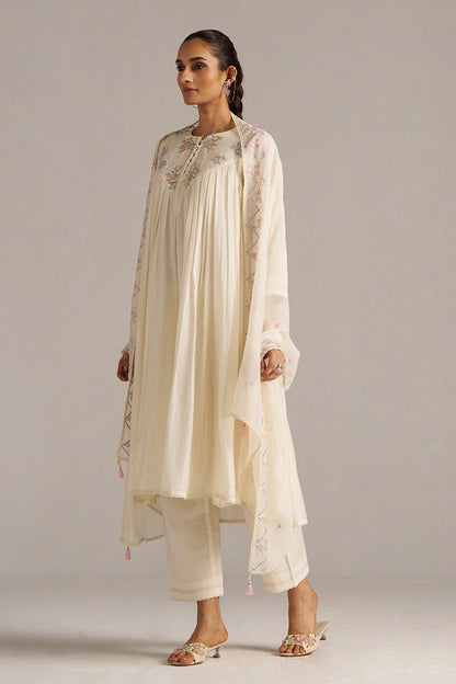 Dhiyona GF Women's Ivory Bemberg Silk Festive Kurta Set