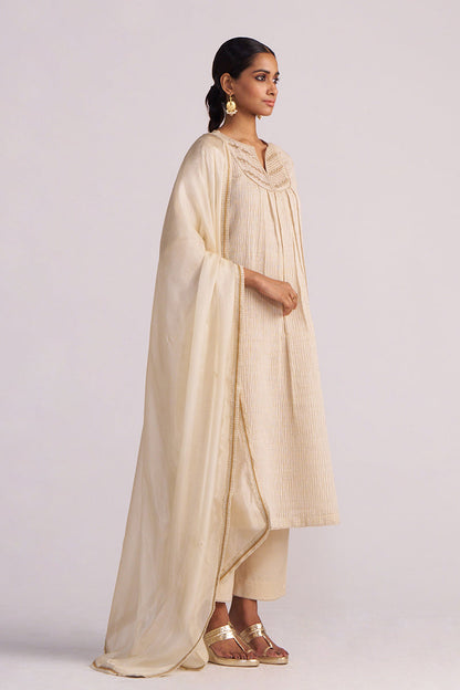 Dhiyona GF Women's Beige Woven Kurta Set