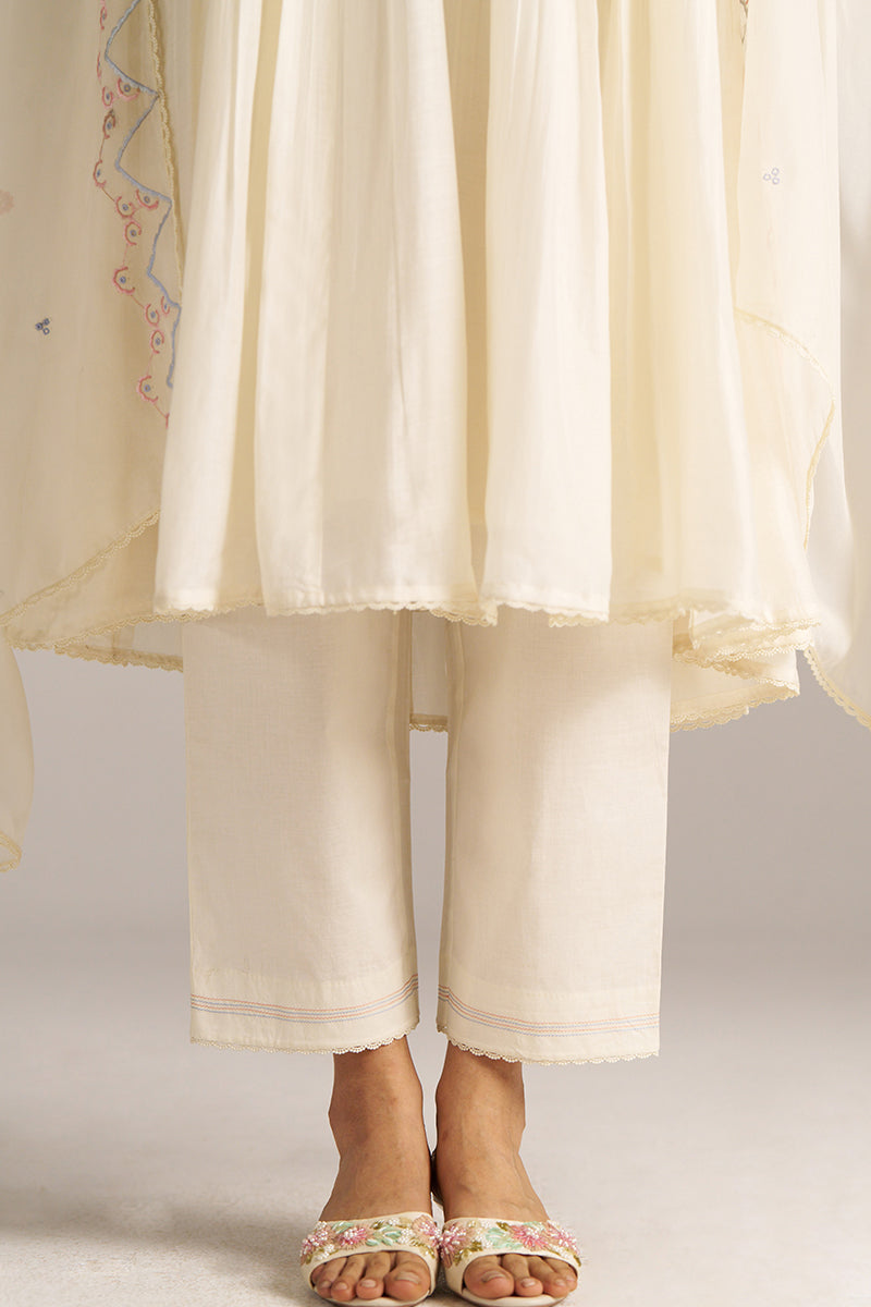 Dhiyona GF Women's Ivory Bemberg Silk Festive Kurta Set