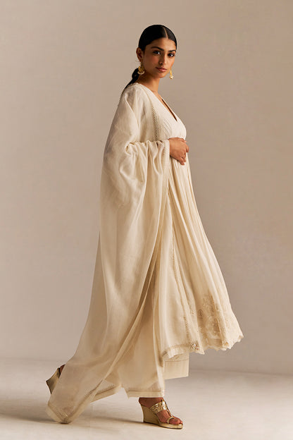 Dhiyona GF Women's Off-White Mul-Mul Anarkali Kurta Set