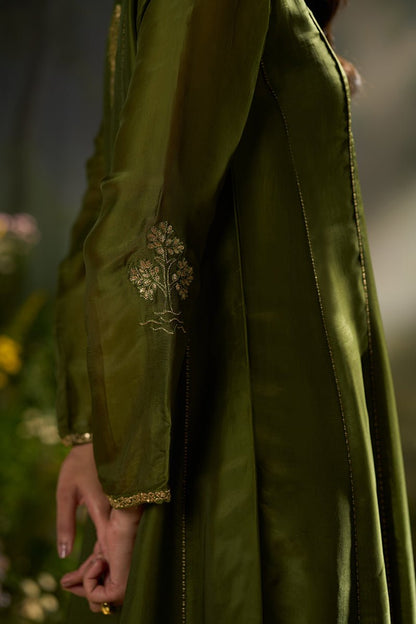 Dhiyona GF mehandi green silk festive kurta set