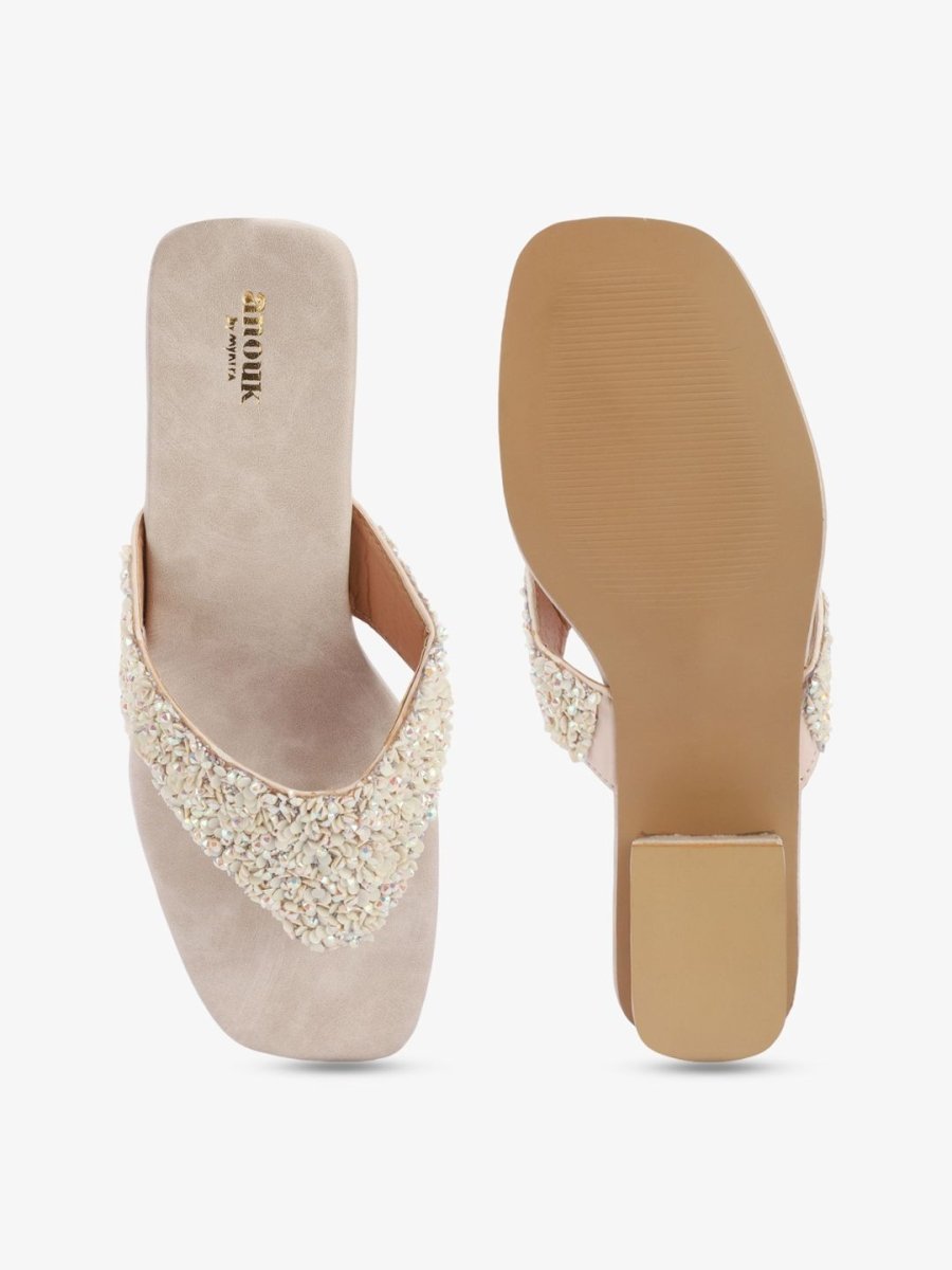 Dhiyona AK Women Embellished T-Strap Flats