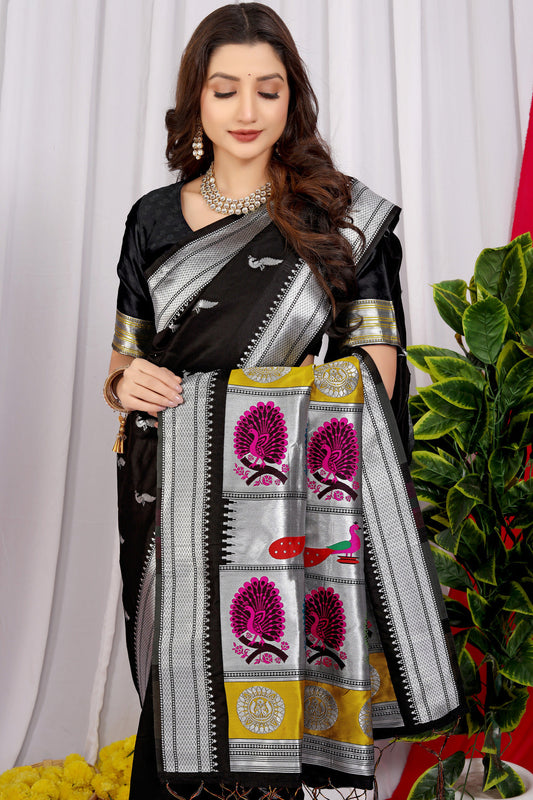 Dhiyona GR Women's Chandramukhi Black Zari Paithani Silk Saree