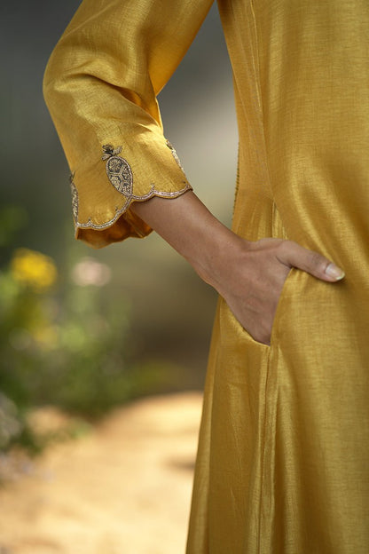 Dhiyona GF honey gold raw silk festive anarkali kurta set