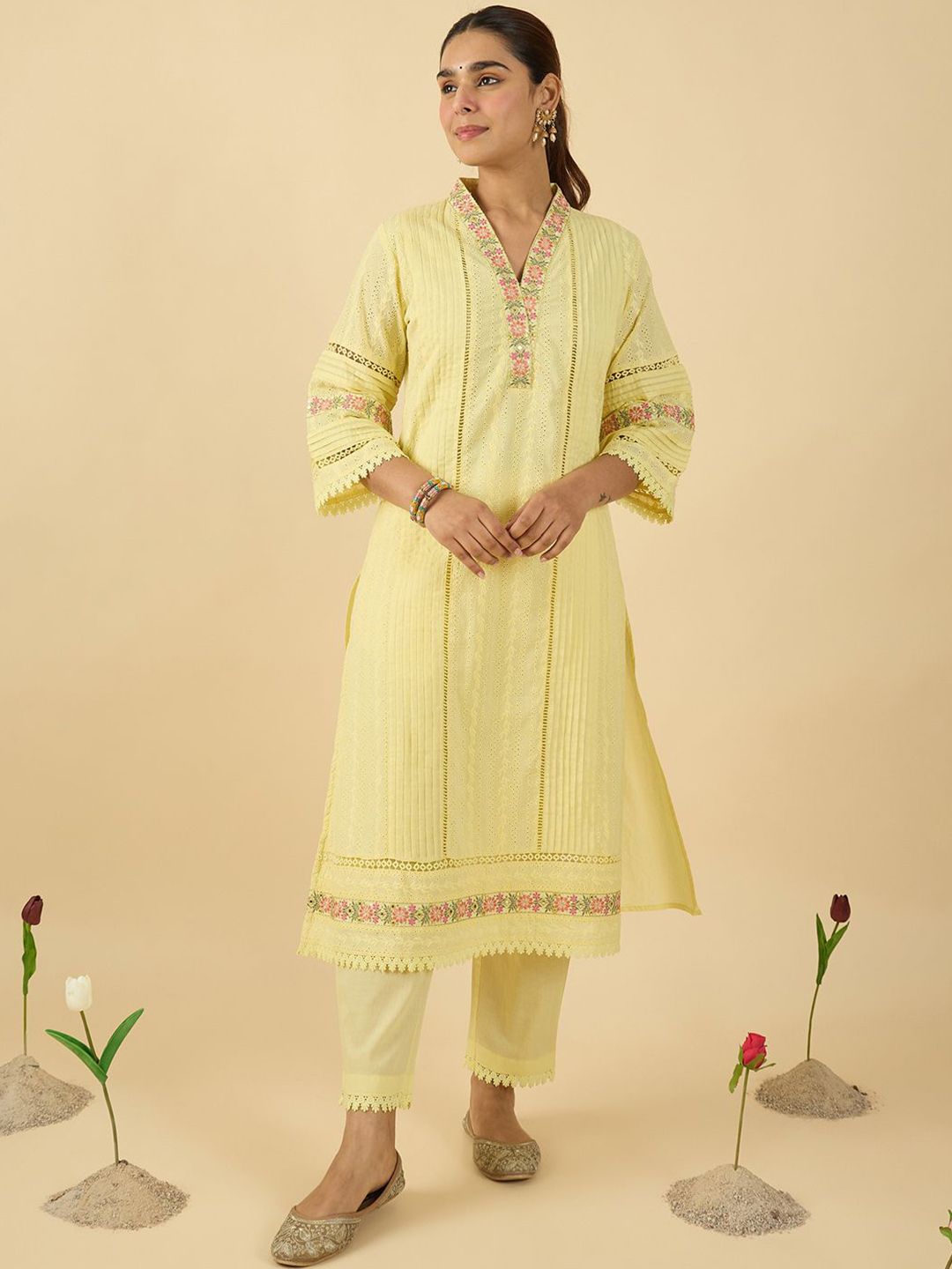 Floral Embroidered Pure Cotton V Neck Kurta With Trousers & Dupatta