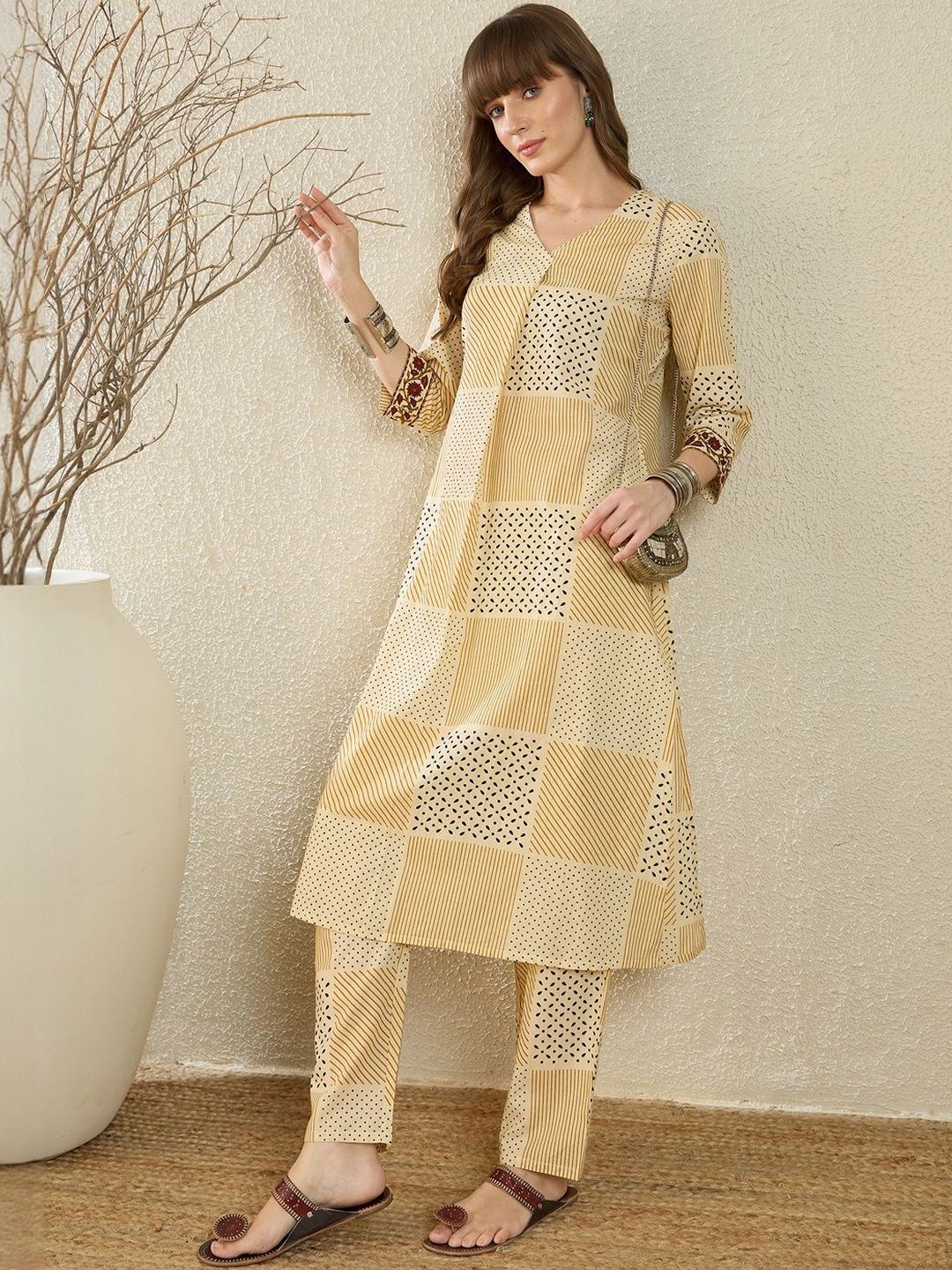 Printed V-Neck Pure Cotton Kurta With Trouser