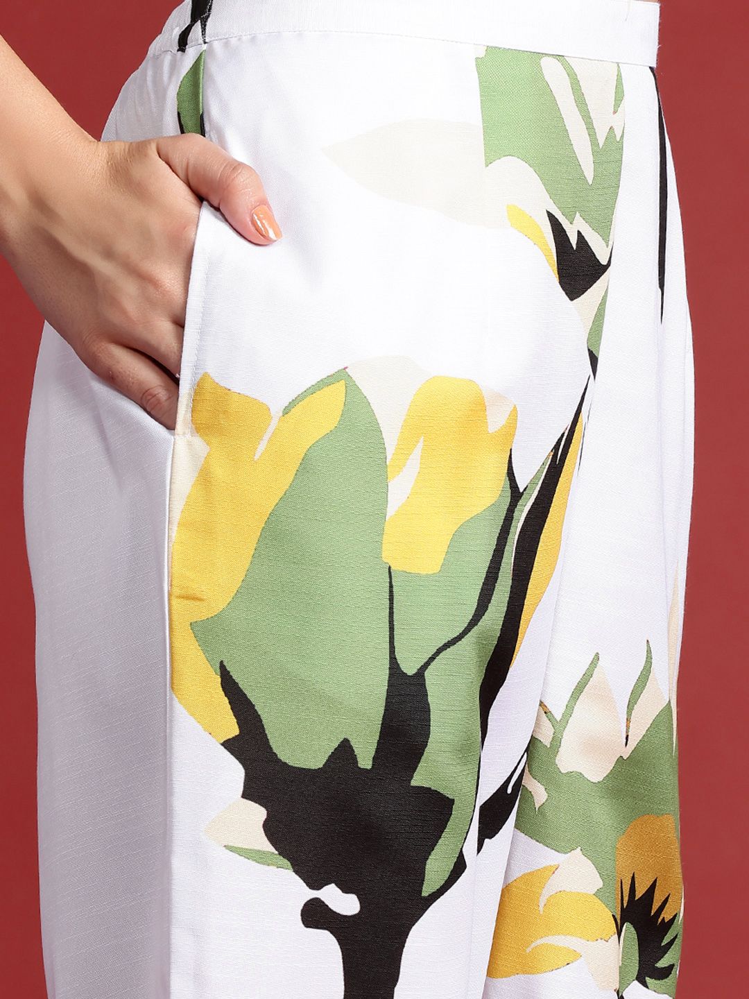 Dhiyona IE Abstract Printed Kurta with Trousers