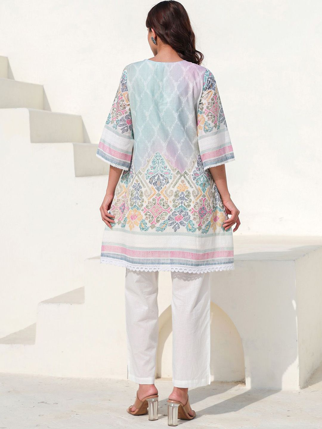 Floral Printed Notch Neck A Line Pure Cotton Kurta With Trousers