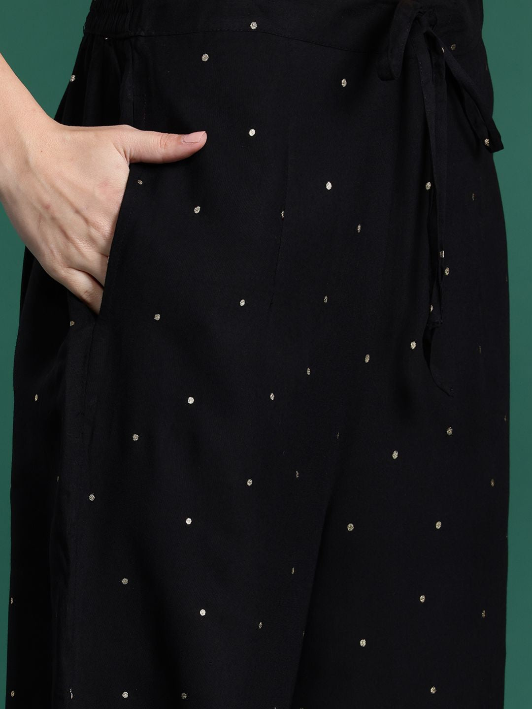 Dhiyona IE Floral Printed Sequinned Kurta with Trousers