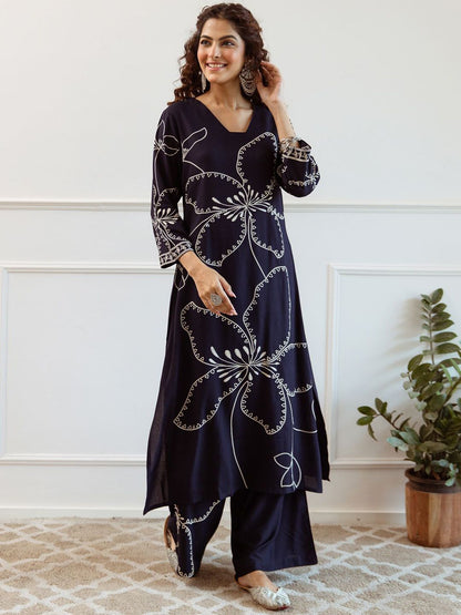 Dhiyona IE Women Floral Embroidered Regular Sequinned Kurta with Trousers