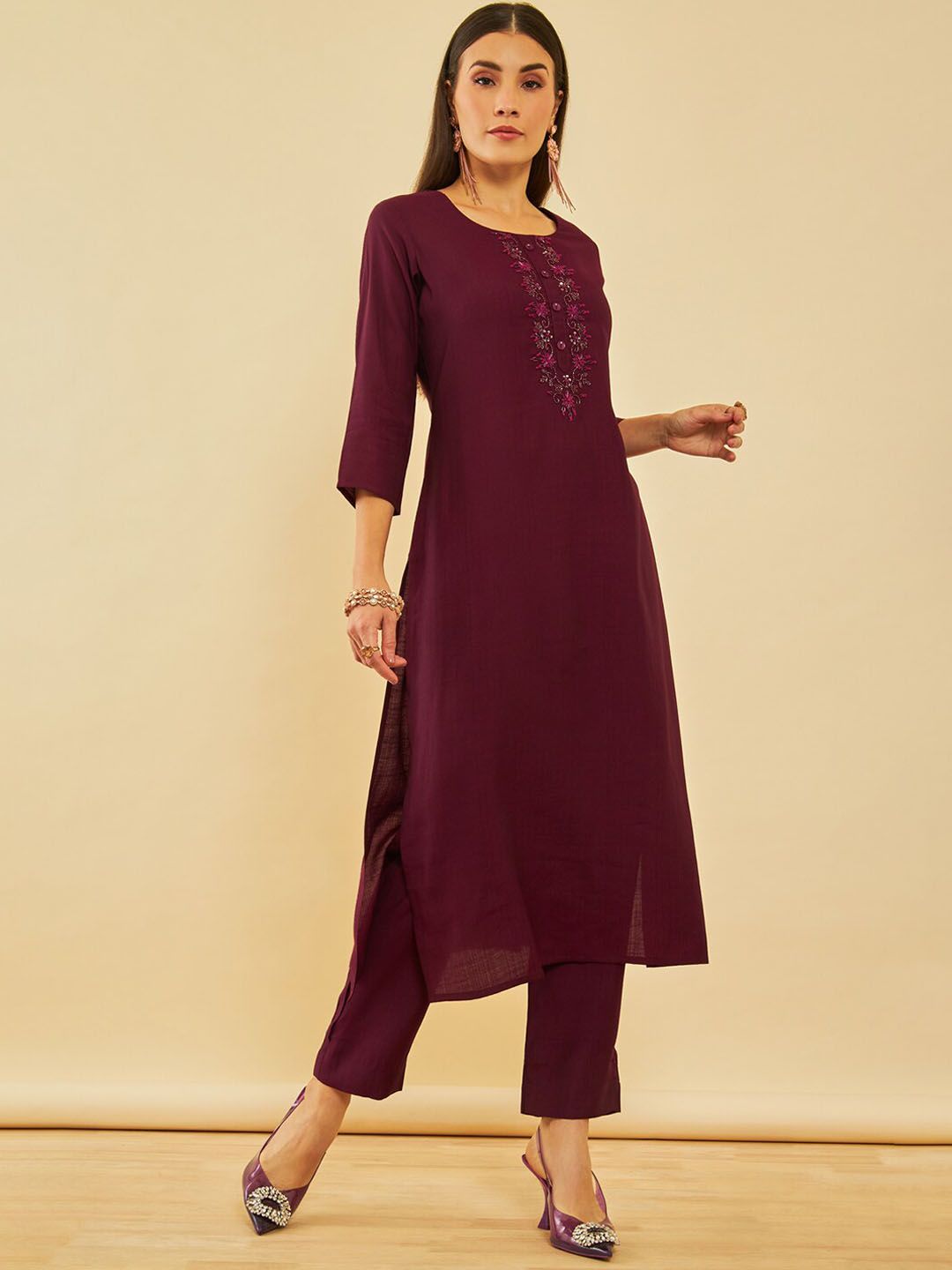 Dhiyona SO Women's Floral Regular Zardozi Kurta with Trousers
