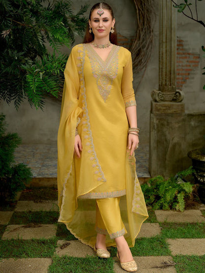 Ethnic Motifs Embroidered Kurta with Trousers & Dupatta