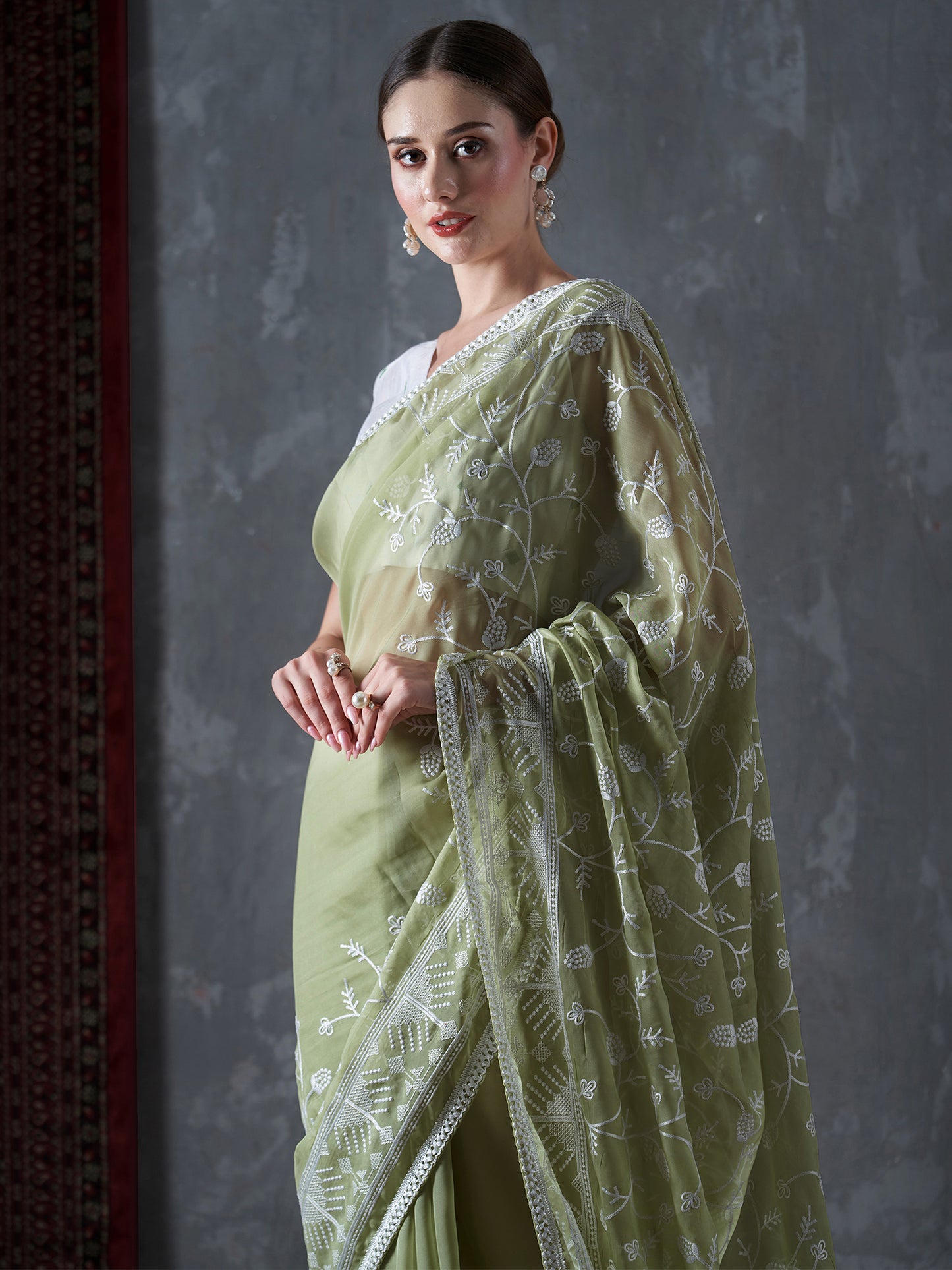 Women's Organza Olive Embellished Designer Saree With Blouse Piece