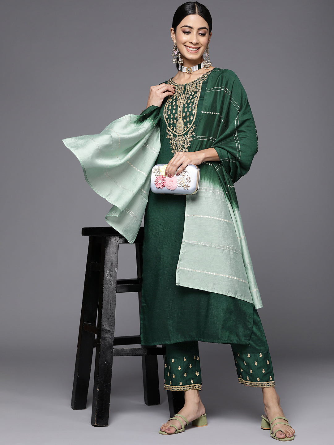 Dhiyona VR Women's Green Embroidered Kurta With Embroidered Trouser And Ombre Dupatta