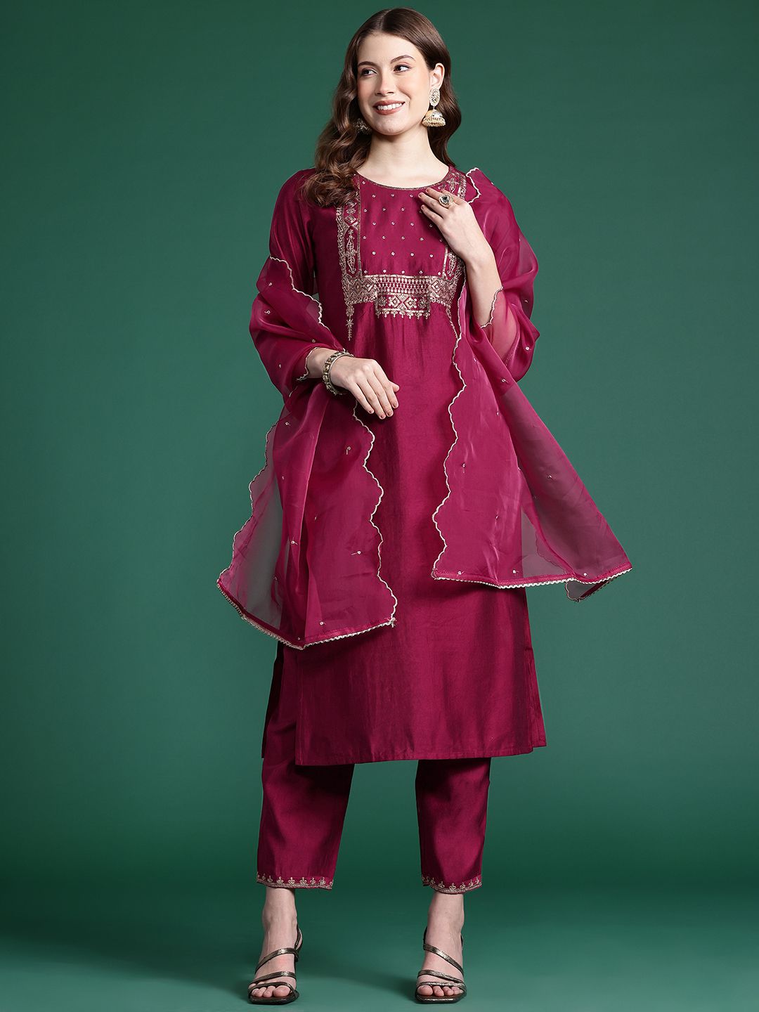 Dhiyona IE Women Embroidered Straight Kurta Set