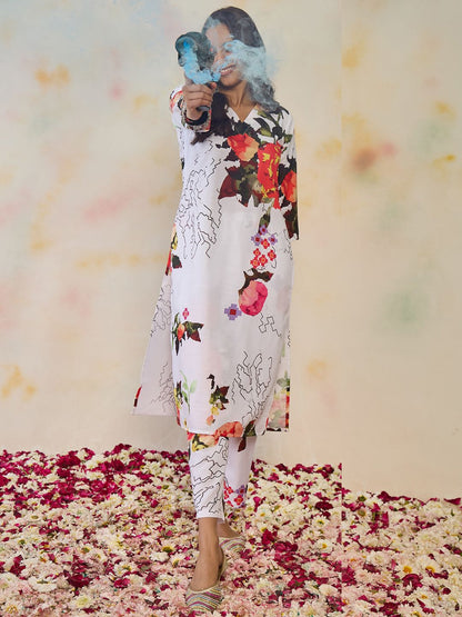 Women Floral Printed Regular Kurta with Trousers