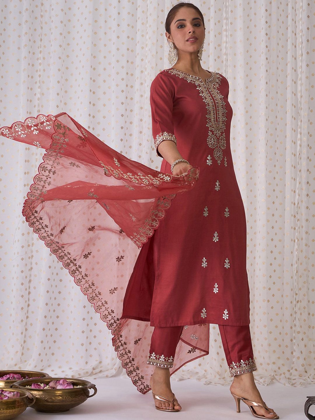 Dhiyona IE Ethnic Motifs Embroidered Notched Neck Straight Kurta with Trousers & Dupatta