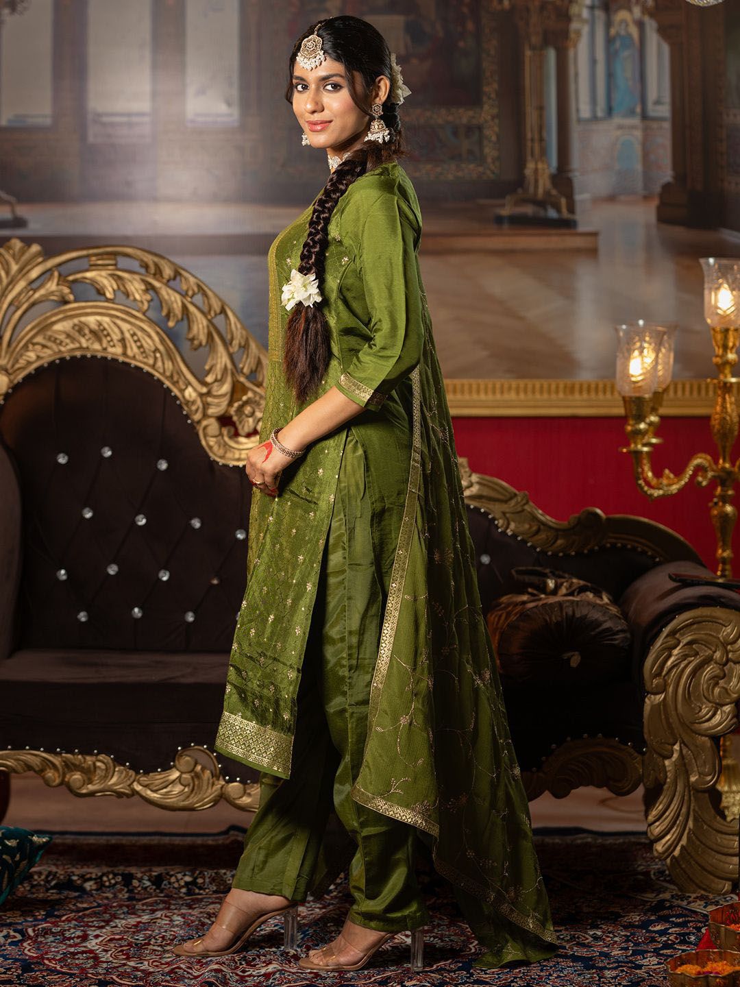 Embroidered Regular Round Neck Straight Kurta With Trousers & Dupatta