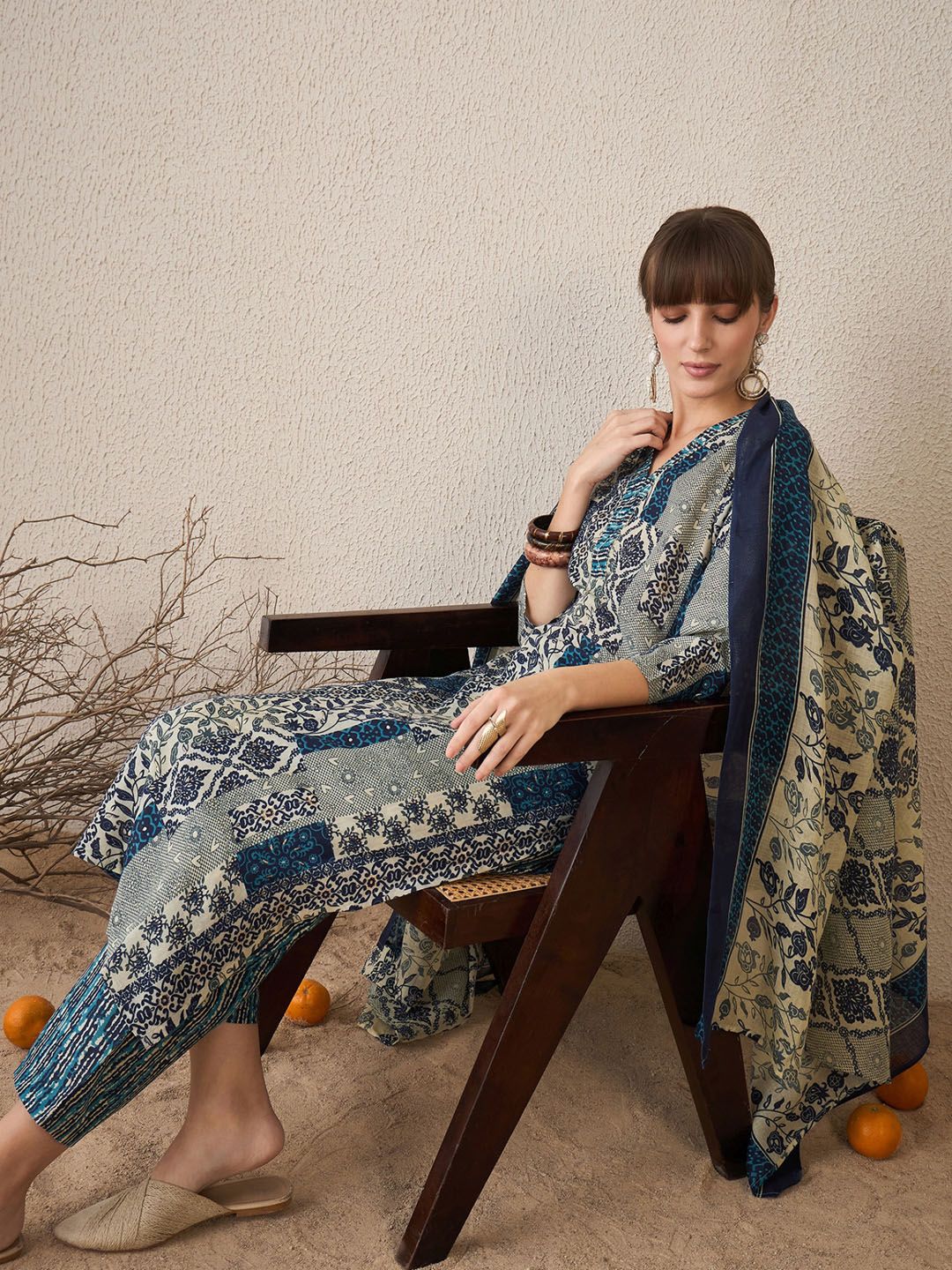 Women Floral Printed Regular Pure Cotton Kurta with Trousers & With Dupatta