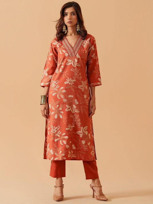 Dhiyona SN Women's Floral Printed Chanderi Cotton V-Neck Straight Kurta With Trousers