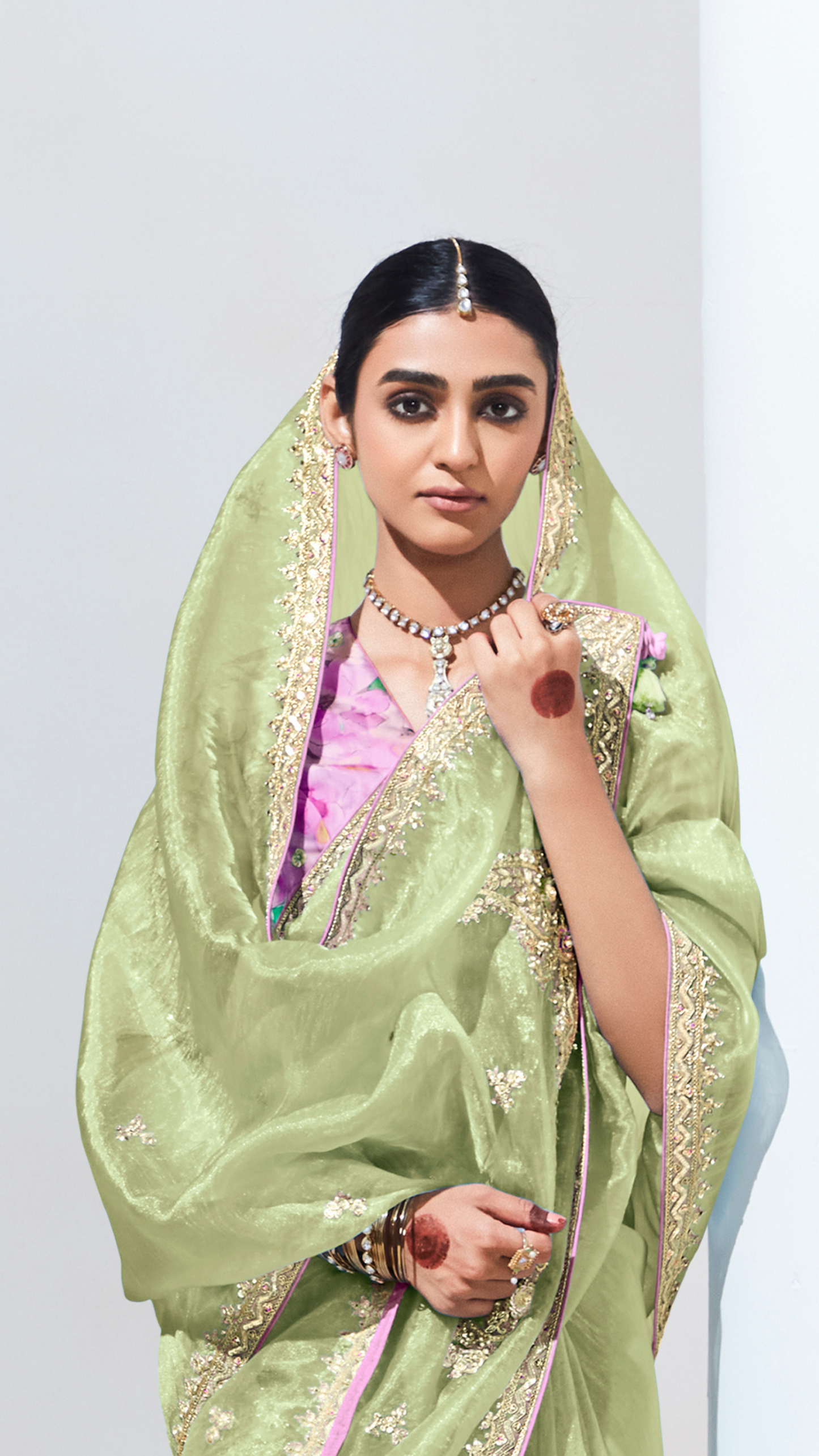 Dhiyona KM Women Sea Green Organza Tissue Silk Saree With Crushed Texture