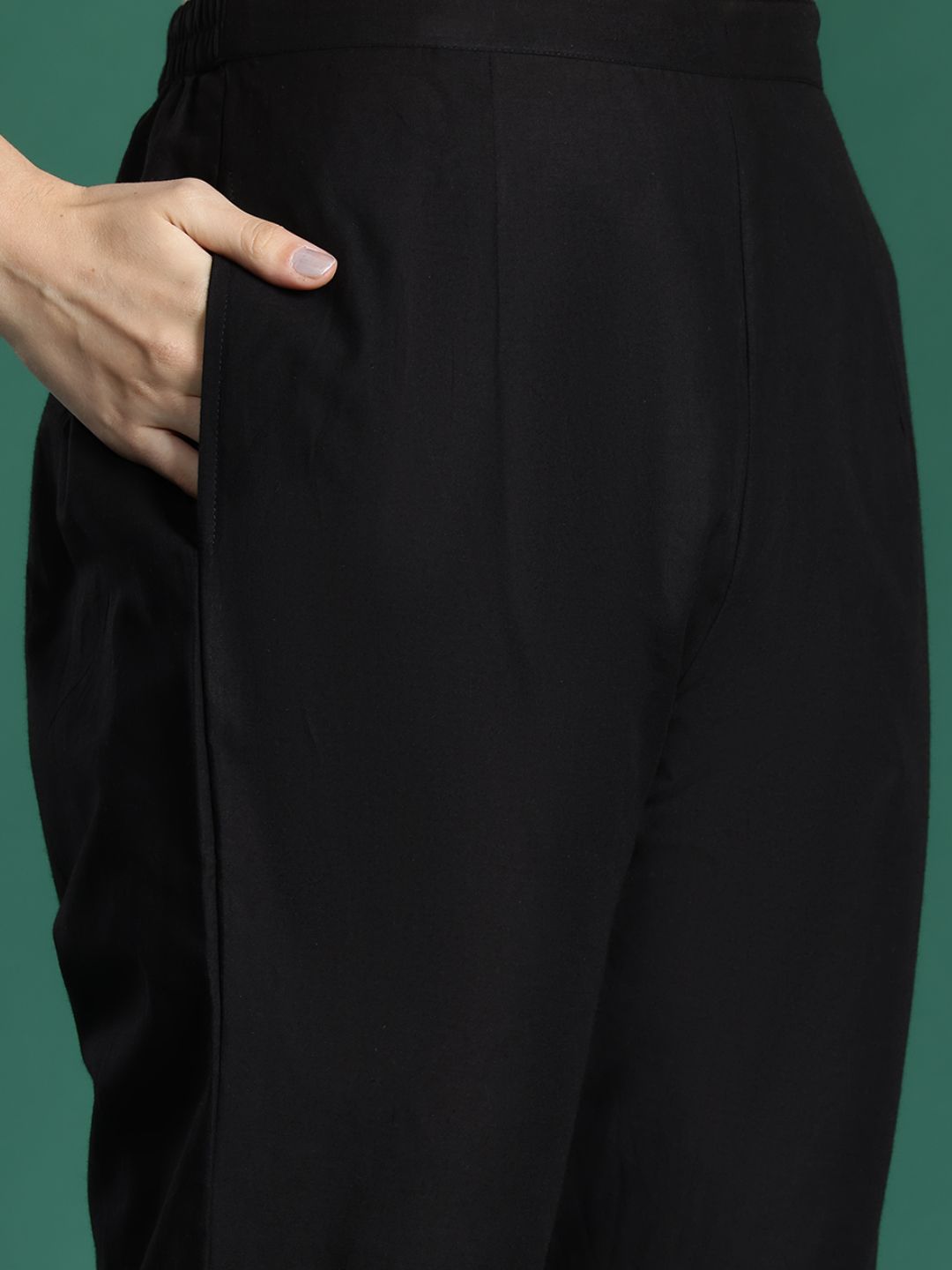 Dhiyona IE Floral Embroidered Pure Cotton Co-Ords