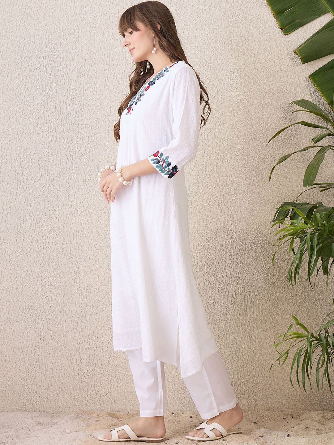 Dhiyona IE Floral Yoke Design V-Neck Thread Work Pure Cotton A-Line Kurta With Trouser