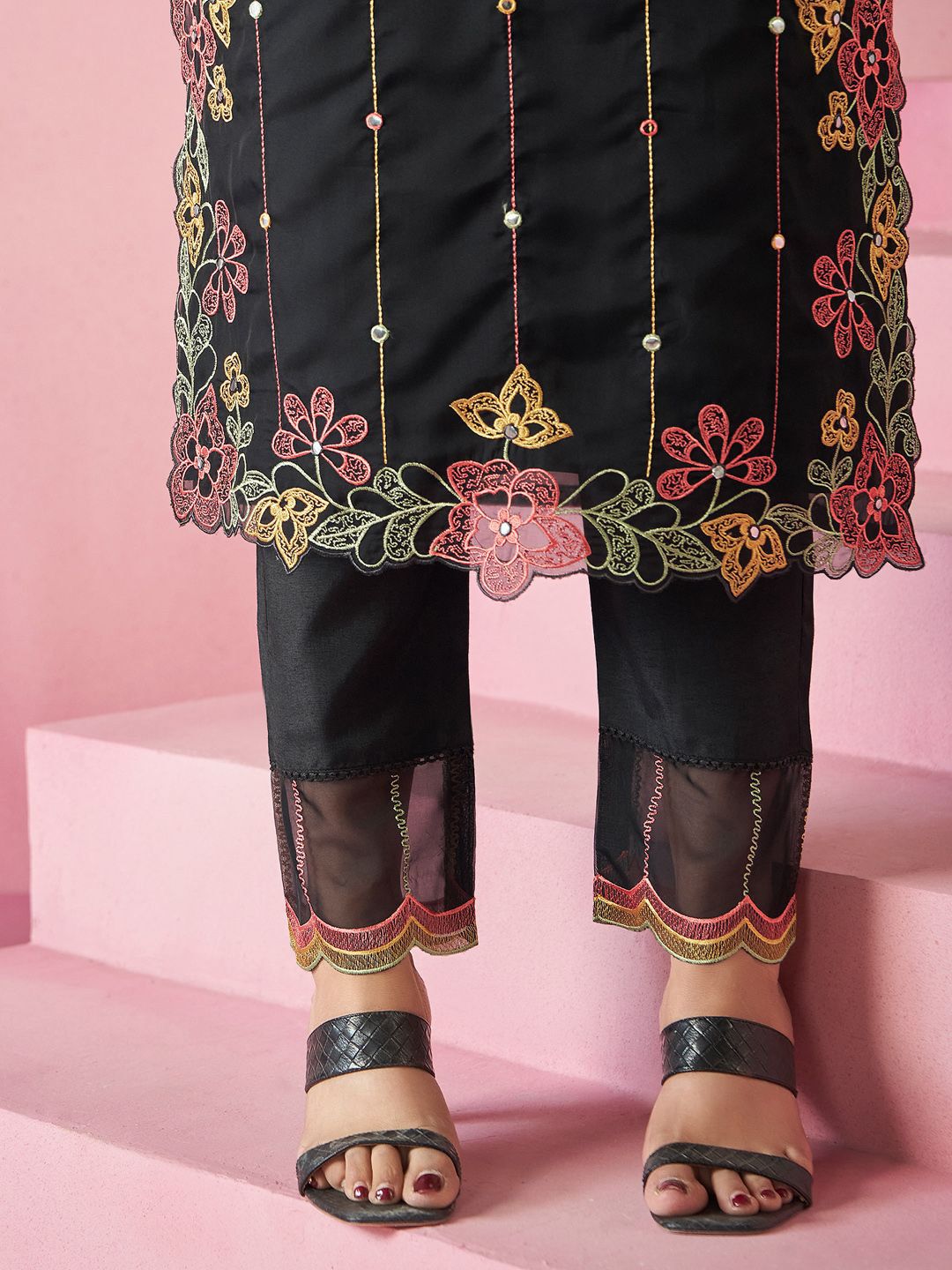 Women Floral Embroidered Regular Mirror Work Kurta with Trousers & With Dupatta