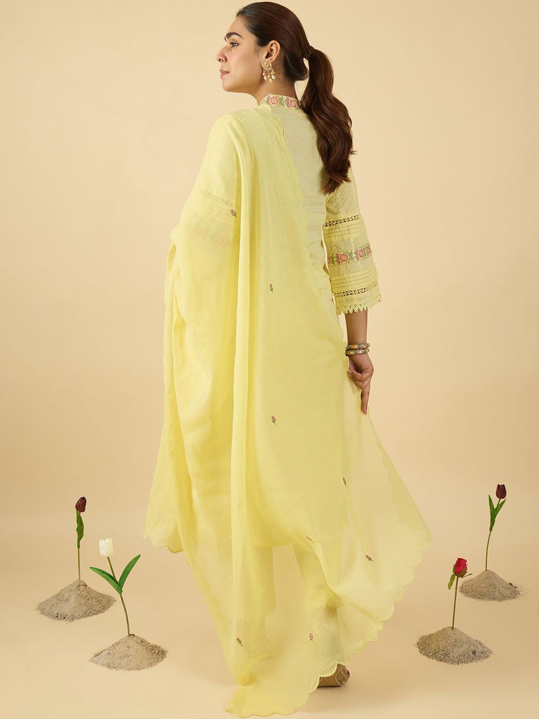 Floral Embroidered Pure Cotton V Neck Kurta With Trousers & Dupatta