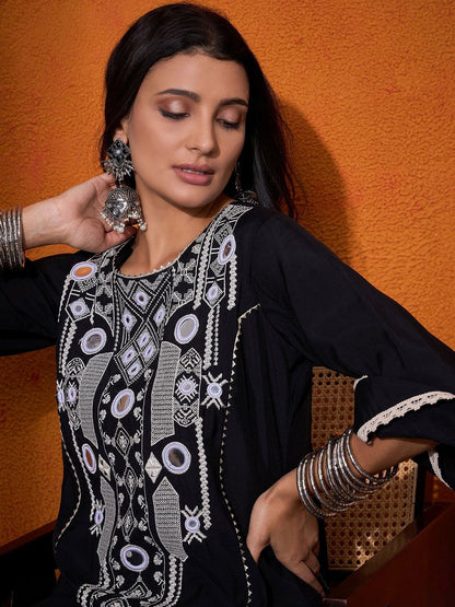 Dhiyona SN Women's Floral Embroidered Regular A-Line Kurta with Palazzo