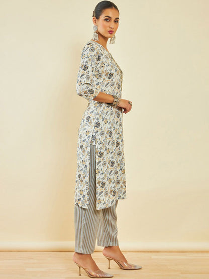 Dhiyona SO Women's Grey Floral Printed Regular Gotta Patti Kurta With Trousers