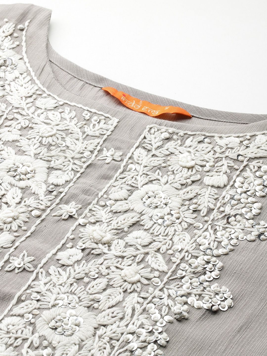 Dhiyona IE Ethnic Motifs Embroidered Thread Work Kurta with Trousers