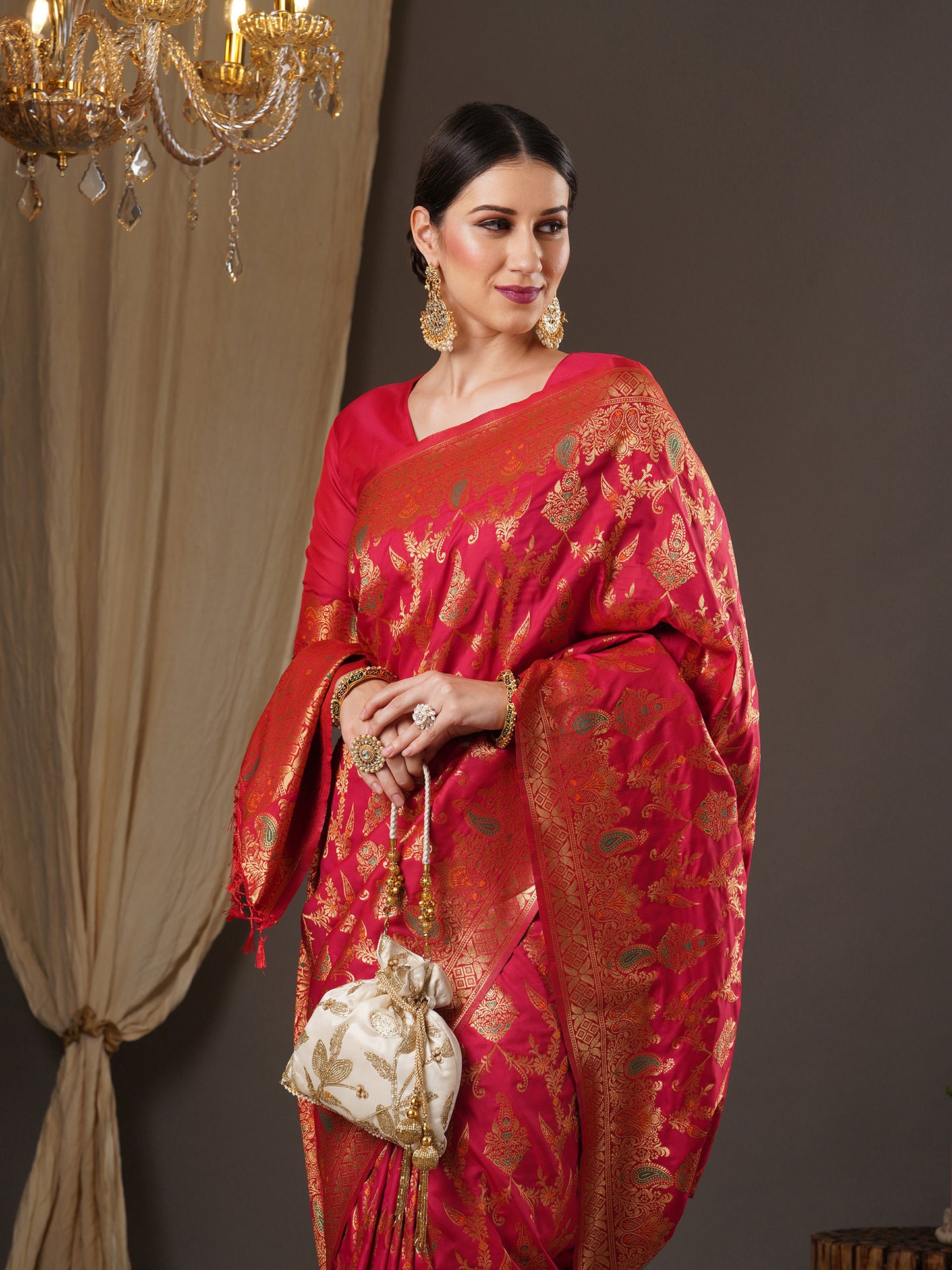 Women's Silk Blend Pink Woven Design Designer Saree With Blouse Piece
