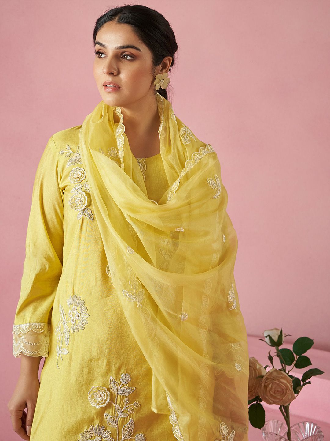 Women Floral Embroidered Kurta with Trousers & Dupatta