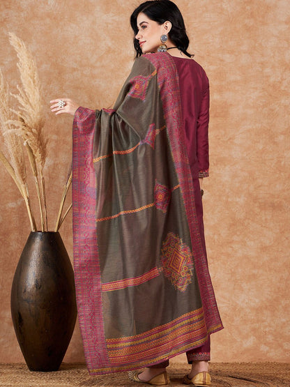 Dhiyona SN Women's Pink Floral Embroidered Zari Sequence A-Line Kurta & Trousers With Dupatta